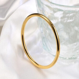 Golden Sleek Bangle Bracelet